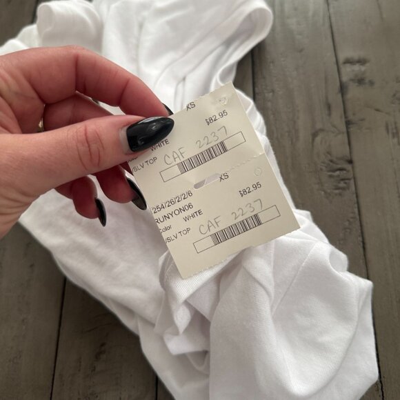 NWT Velvet by Graham & Spencer Jenny Graham Runyon Modal Jersey Shirt White XS - Picture 4 of 4